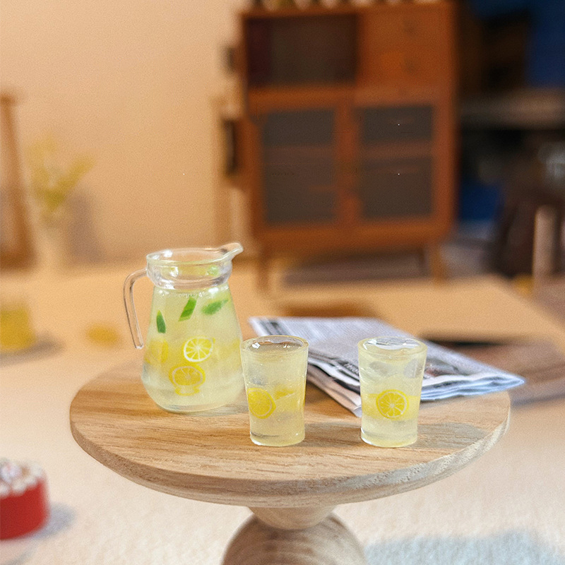 Resin Art Kitchen - 1:12 Dollhouse Miniature Lemon Juice Jug