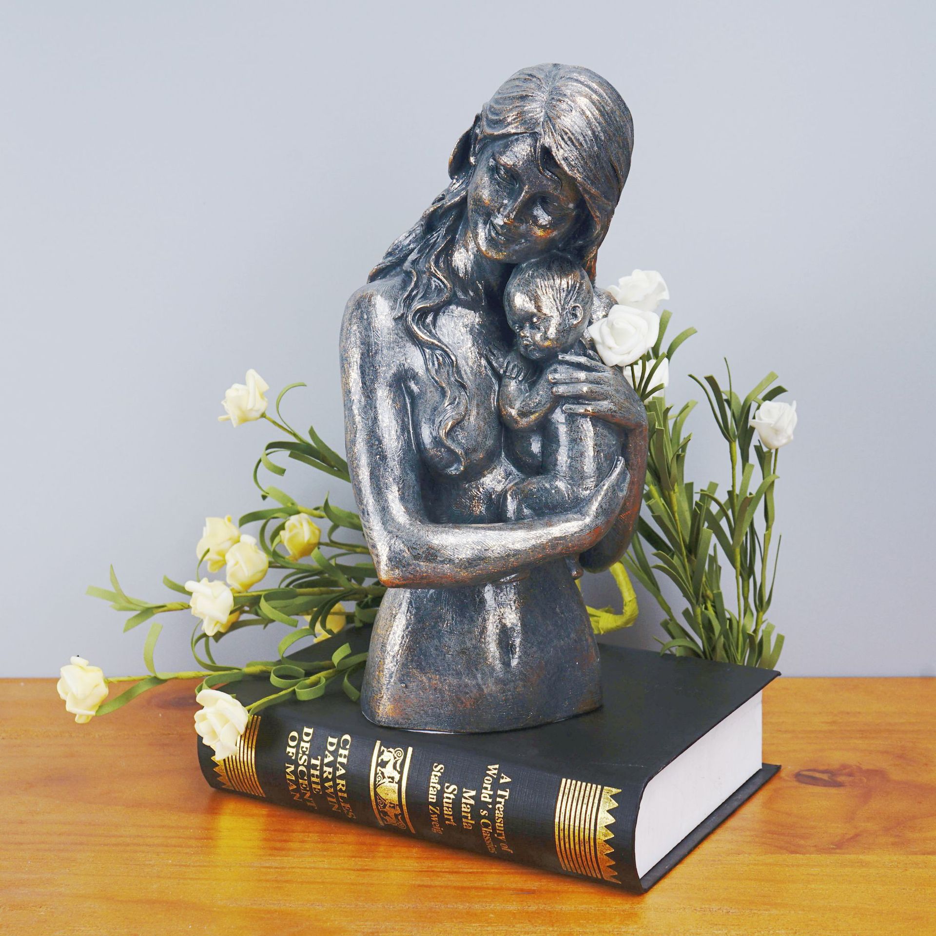 Mother Child Resin Sculpture H – обзор и цена Resin Art For Wedding Gift